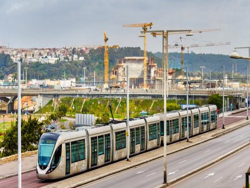 Une colère royale derrière la destruction d'une partie du nouveau pont du tramway de Rabat