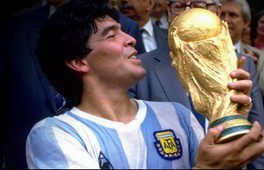 Diego Maradona à Laâyoune le 6 novembre pour un match de gala