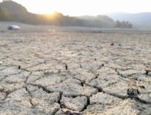  Des prévisions climatiques encore plus alarmantes  Le GIEC pointe du doigt le facteur humain