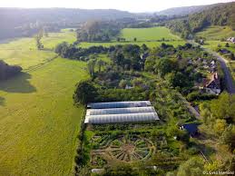 Découverte la permaculture, une solution à la crise agricole ?