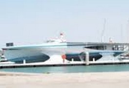 Planet Solar fait escale à Marchica  Le plus grand bateau solaire au monde en rade dans la lagune