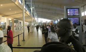 Virus Ebola  Fermeture de l’aéroport d’Abidjan