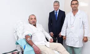  Sa Majesté le Roi Mohammed VI effectue un don de sang