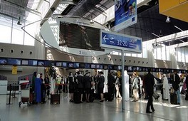 Aéroports Les clients de la RAM devront se présenter aux guichets au moins 3h avant le départ