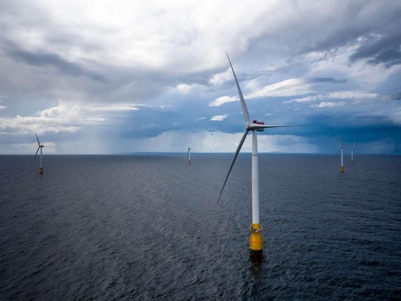 La première ferme éolienne flottante au monde entre en service